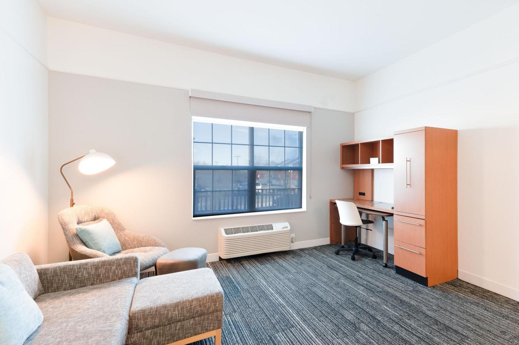 Towneplace Suites Stafford Extérieur photo