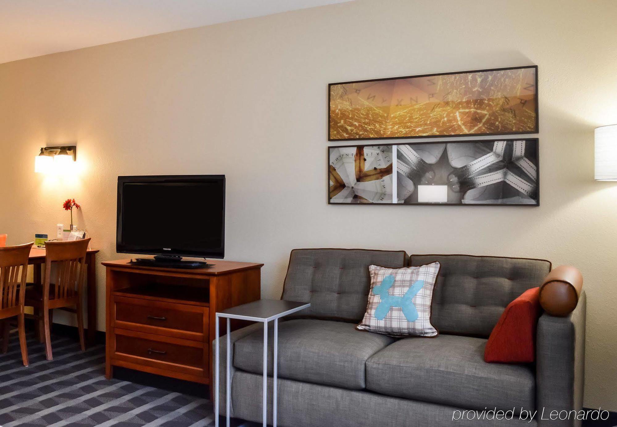 Towneplace Suites Stafford Extérieur photo